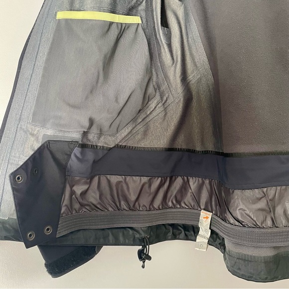 Arc’teryx - Picture 10 of 15